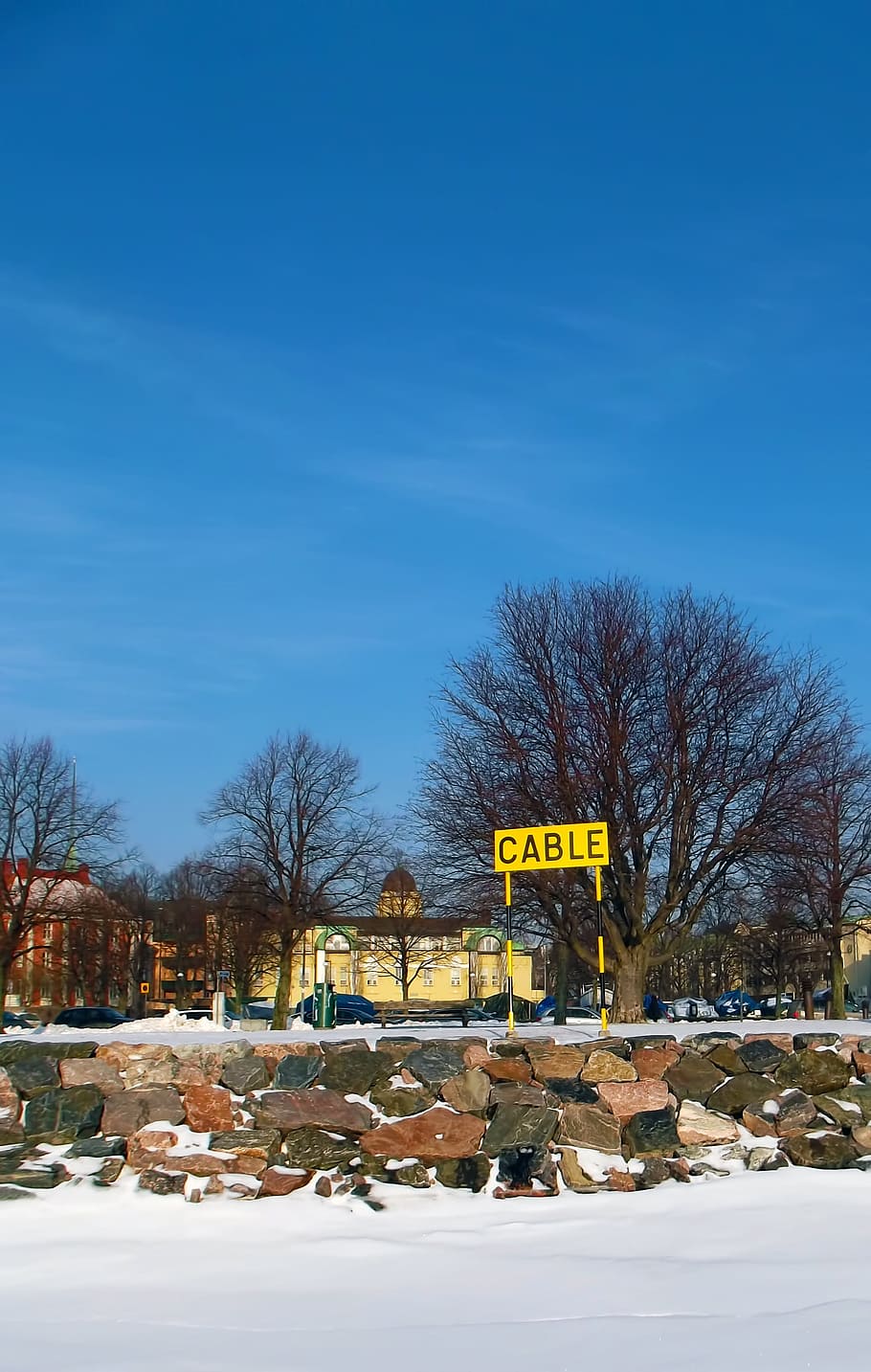cable, sign, beach, trees, buildings, blue, sky, snow, winter HD wallpaper