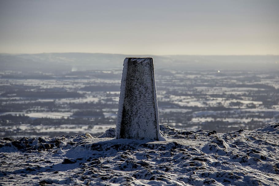 gray stone on field, snow, peak, hill, mapping, trig point HD wallpaper
