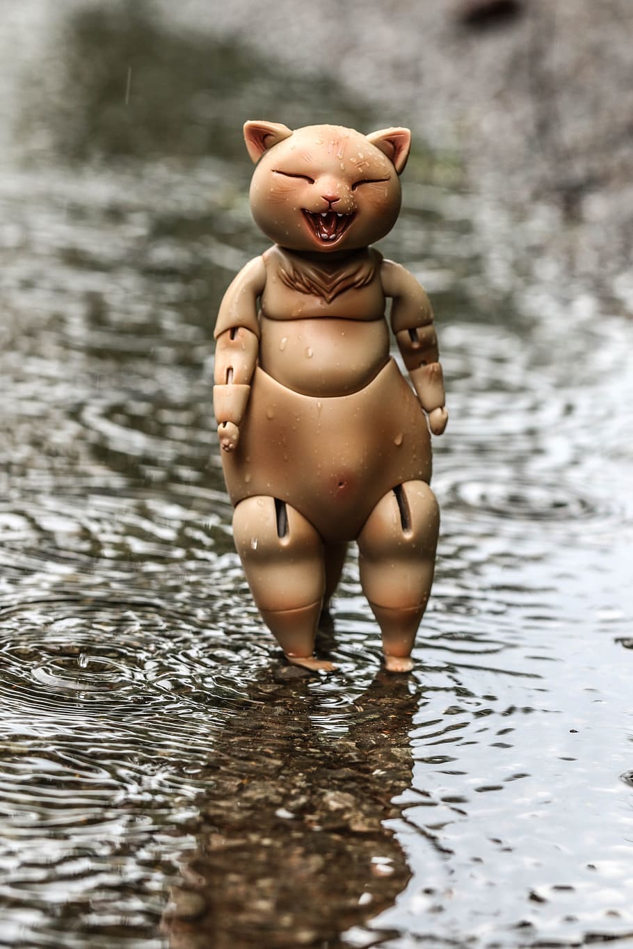 toy, fun, water, rain, puddle, reflection, shirtless, waterfront HD wallpaper