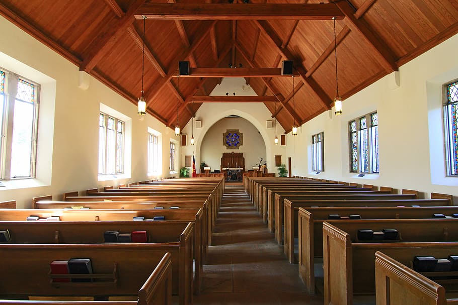 cathedral interior, shallow focus photography of inside chapel HD wallpaper