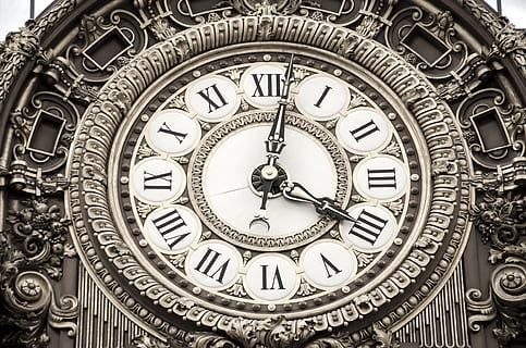 Roman Numeral Round Analog Clock at 4:02, close-up, dial, mechanism HD wallpaper