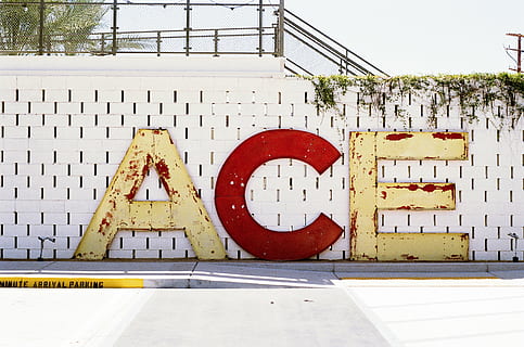ACE signage on wall, freestanding, letters, white, concrete HD wallpaper