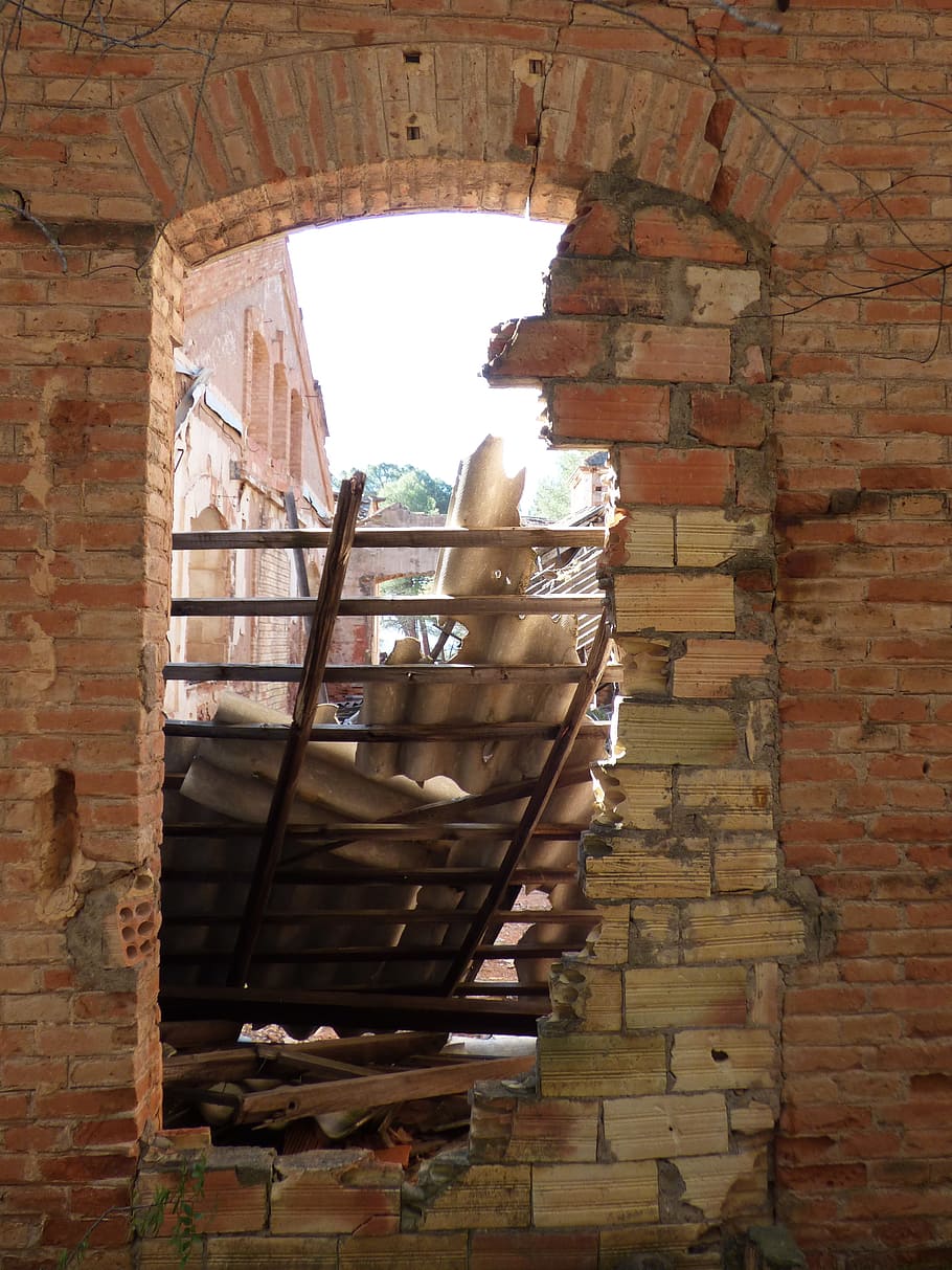 Window, Abandoned, Ruin, Bricks, boarded up, roofing, ruined HD wallpaper