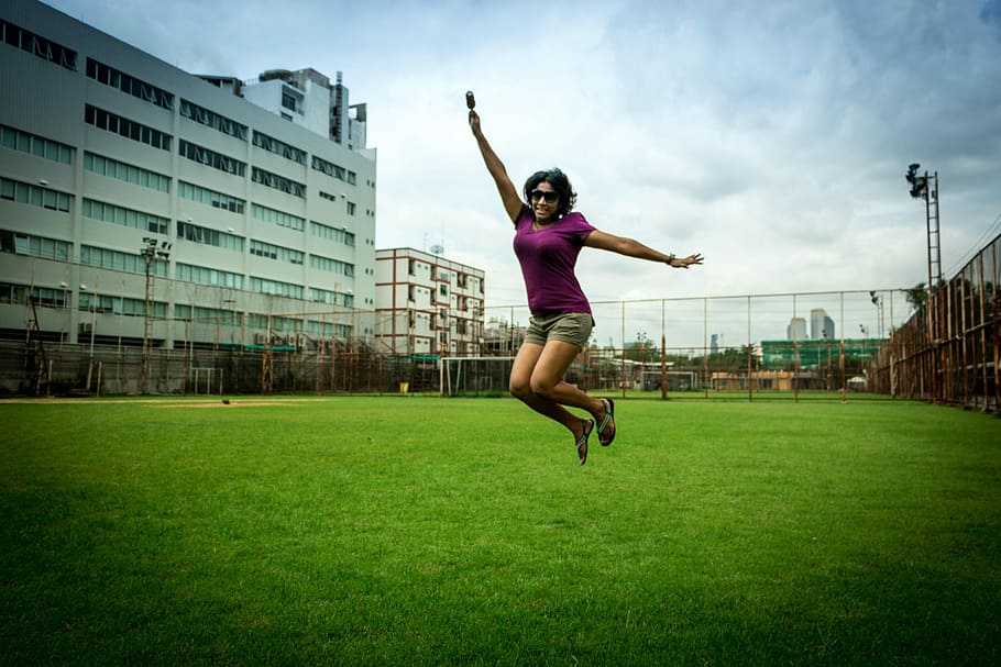 Jump, Expression, Happiness, happy, young, jumping, icecream HD wallpaper