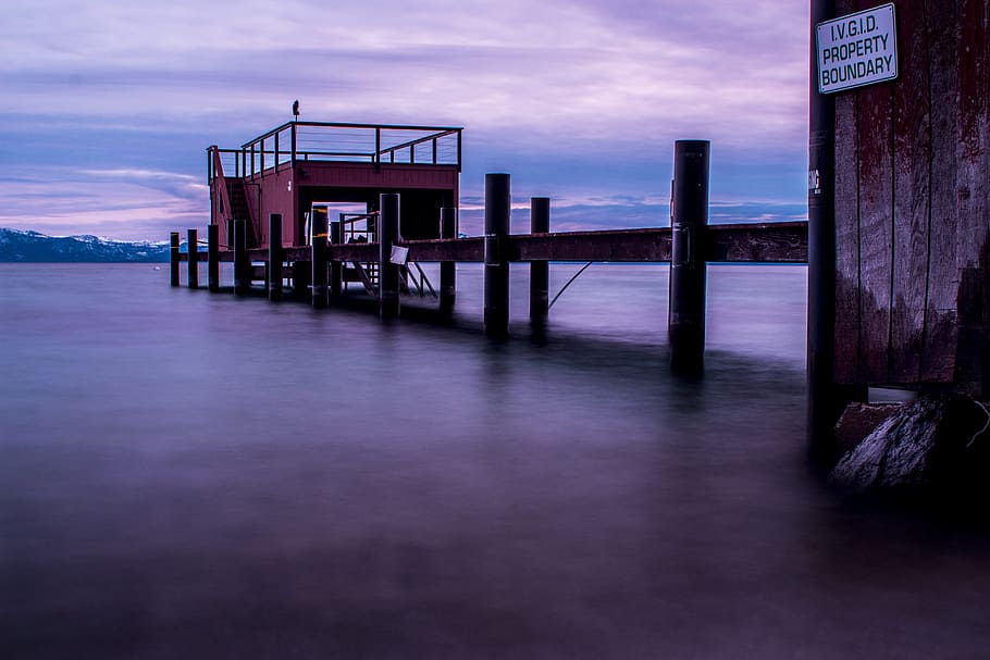 Time-lapsed Photography of Body Water With Red Stall, boardwalk HD wallpaper