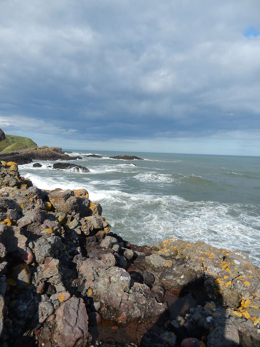 catterline, beach, aberdeenshire, sea, water, cloud - sky, rock HD wallpaper