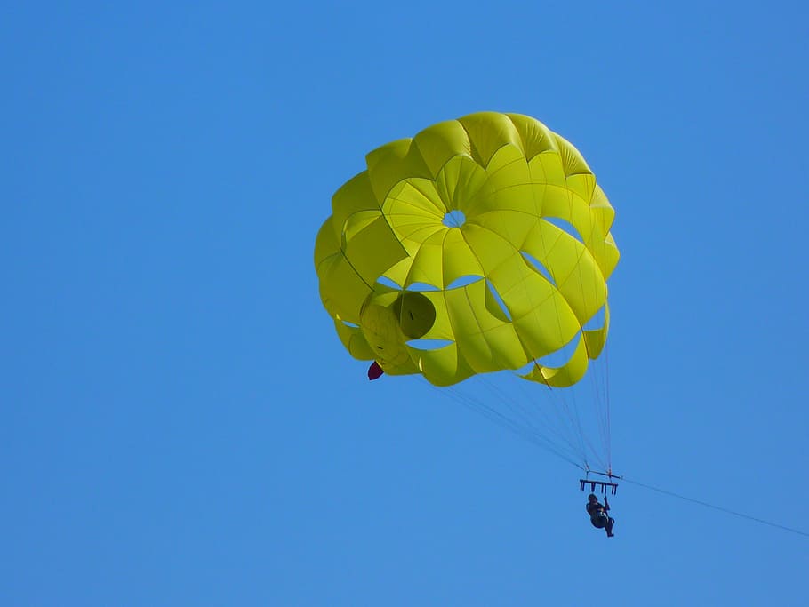 yellow parachute, parasailing, controllable parachuting, high HD wallpaper