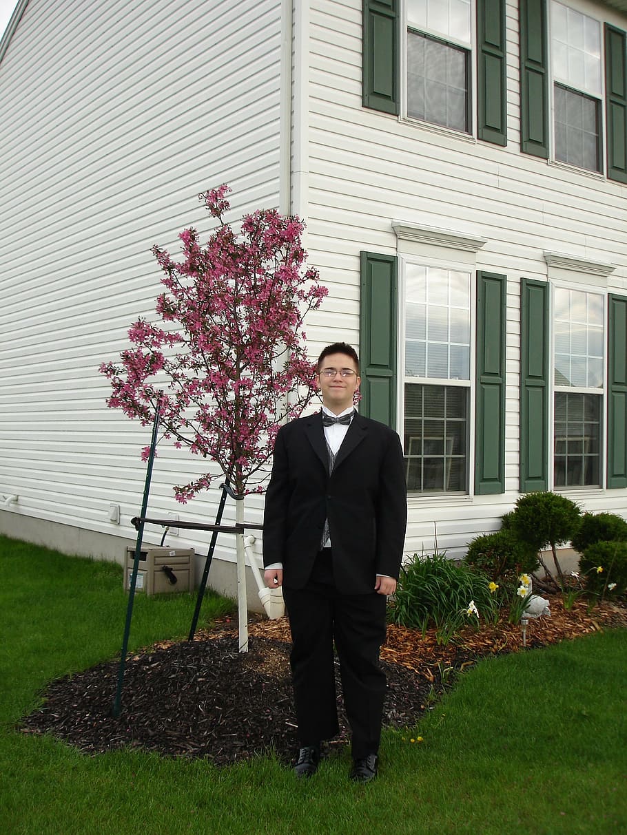 boy, suit, portrait, male, person, teenager, prom, in front of the house, HD wallpaper