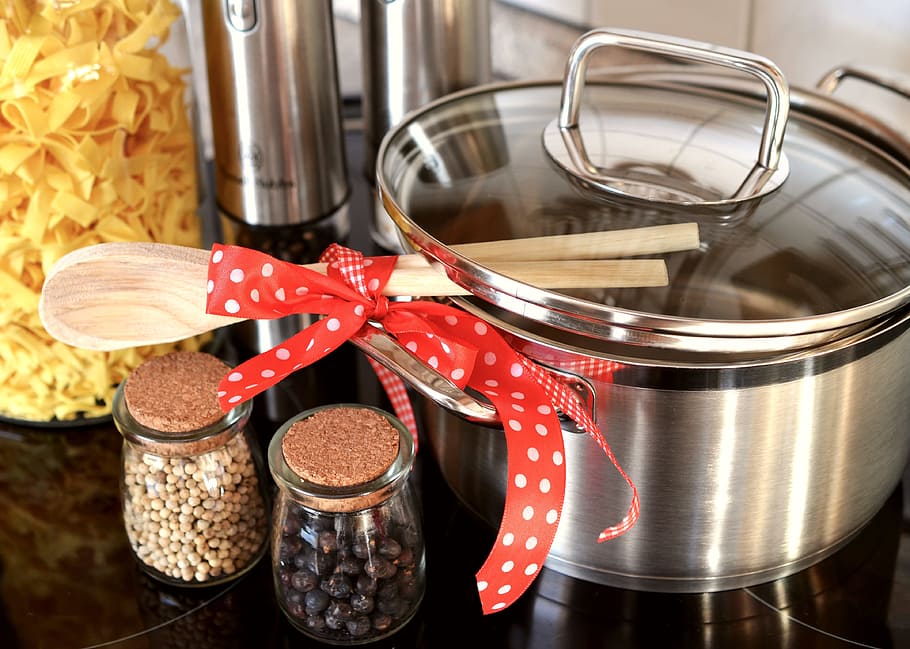 gray stainless steel cooking pot and brown wooden ladles, kitchen HD wallpaper