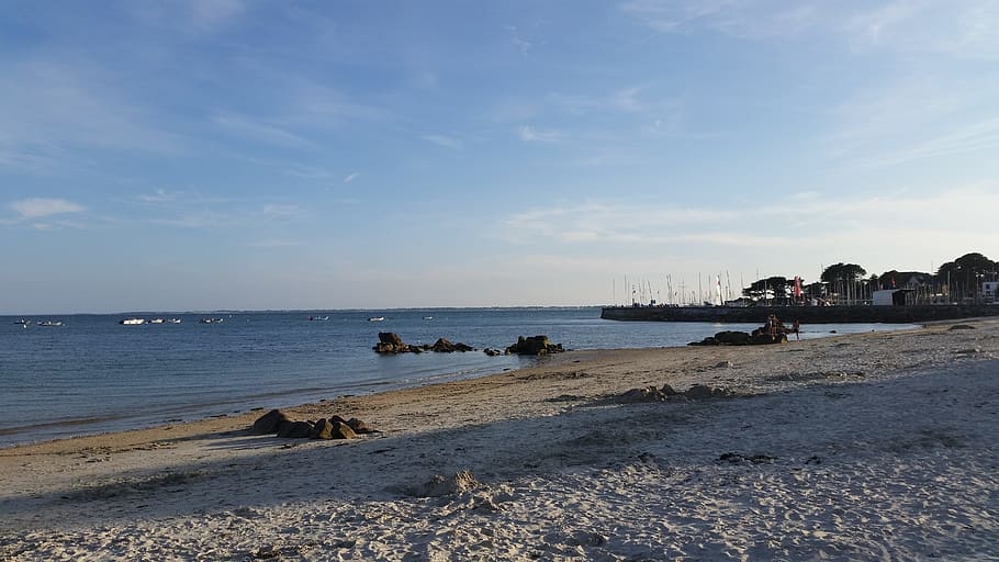 sea, carnaque, brittany, water, sky, beach, land, beauty in nature HD wallpaper