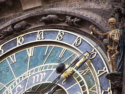 skeleton near large clock, astronomical clock, dead, time, prague HD wallpaper