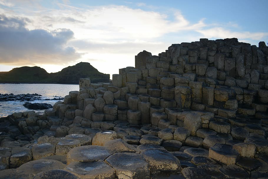 rock formation near body of water, giant's causeway, northern ireland, HD wallpaper