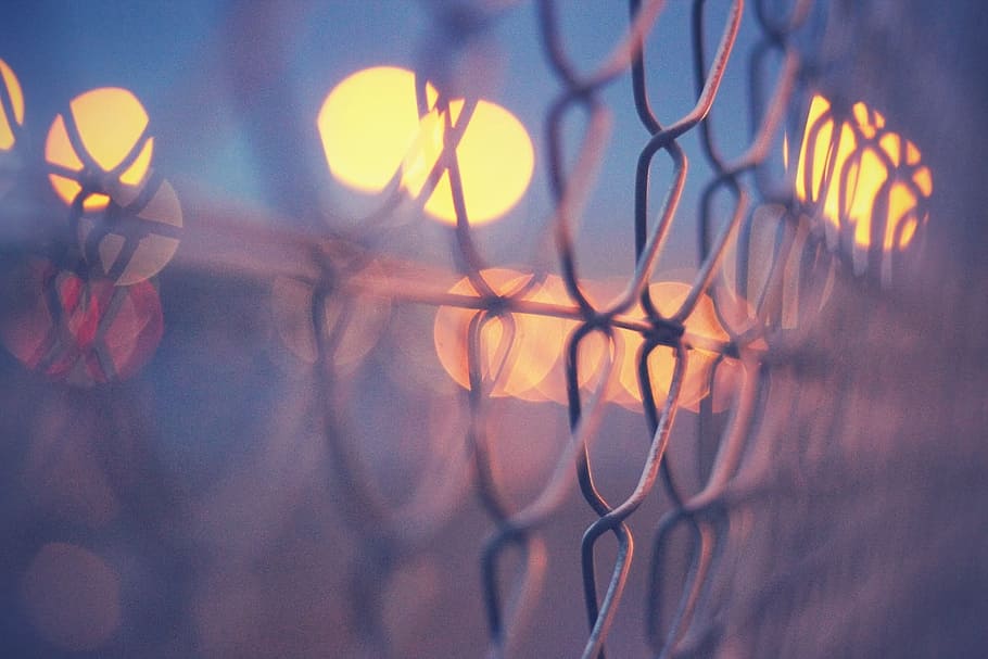 chainlink, fence, lights, selective focus, no people, close-up HD wallpaper