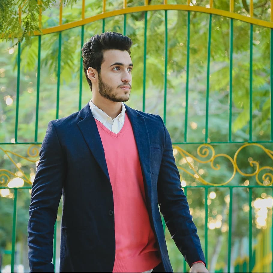 man standing near gate, model, blazer, outside, male, young HD wallpaper