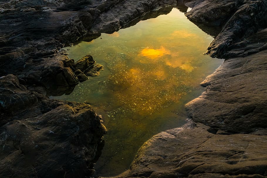 body of water surrounded with rock, sunset, beach, costa, blue HD wallpaper