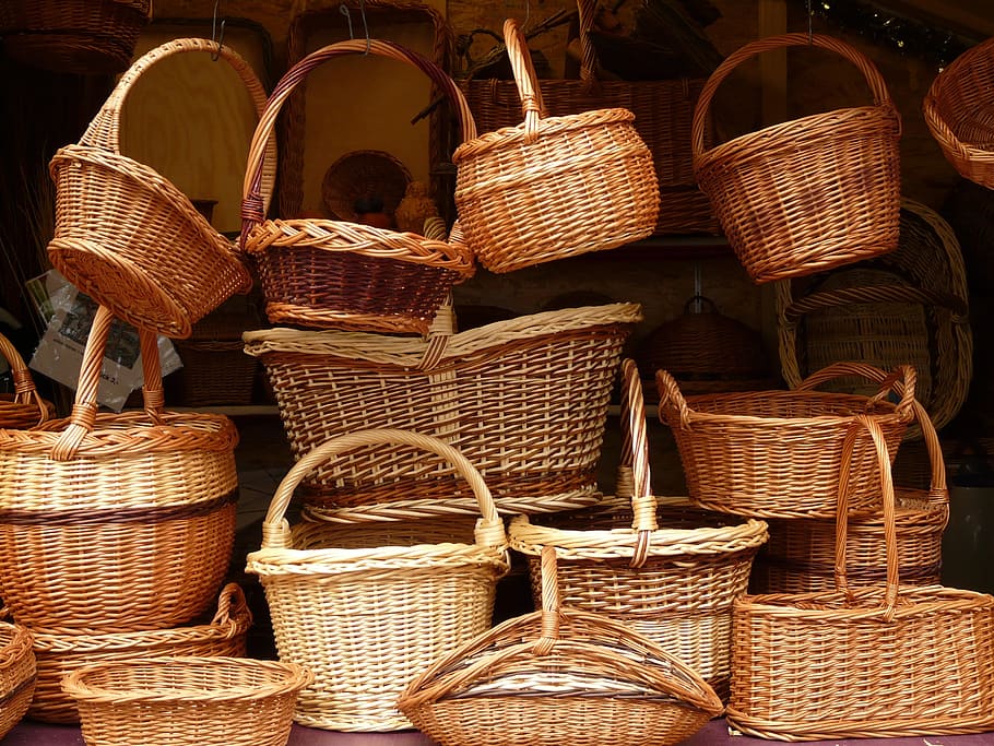 brown wicker basket lot, Baskets, Weave, Willow, braided material