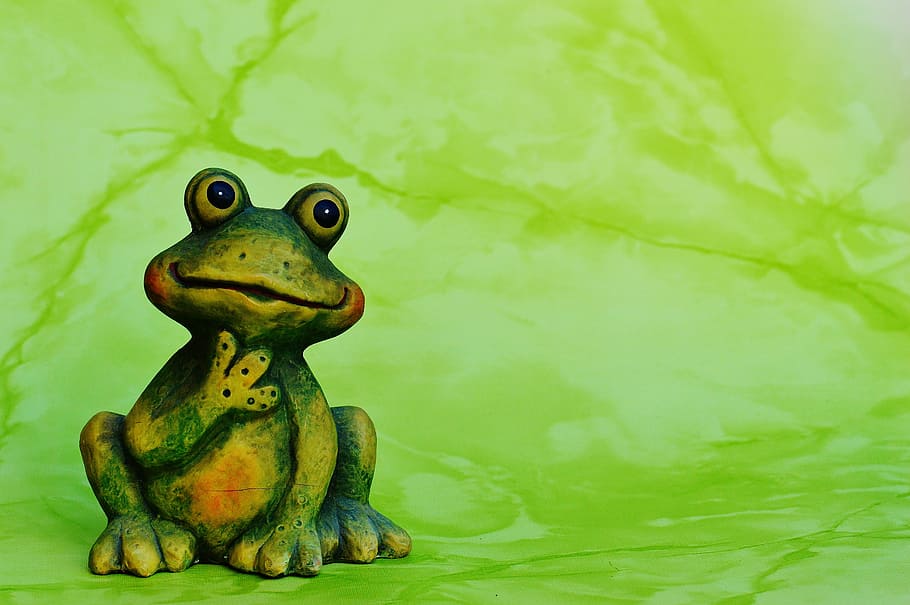 frog, figure, funny, green, animal, cute, sweet, green color HD wallpaper
