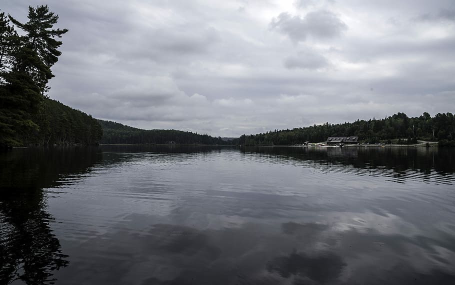 Cloudy landscape over the lake at Algonquin Provincial Park, Ontario HD wallpaper