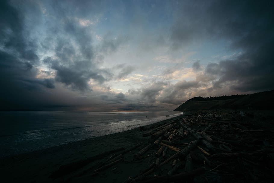 seashore during daytime, seashore at nighttime, cloud, beach HD wallpaper