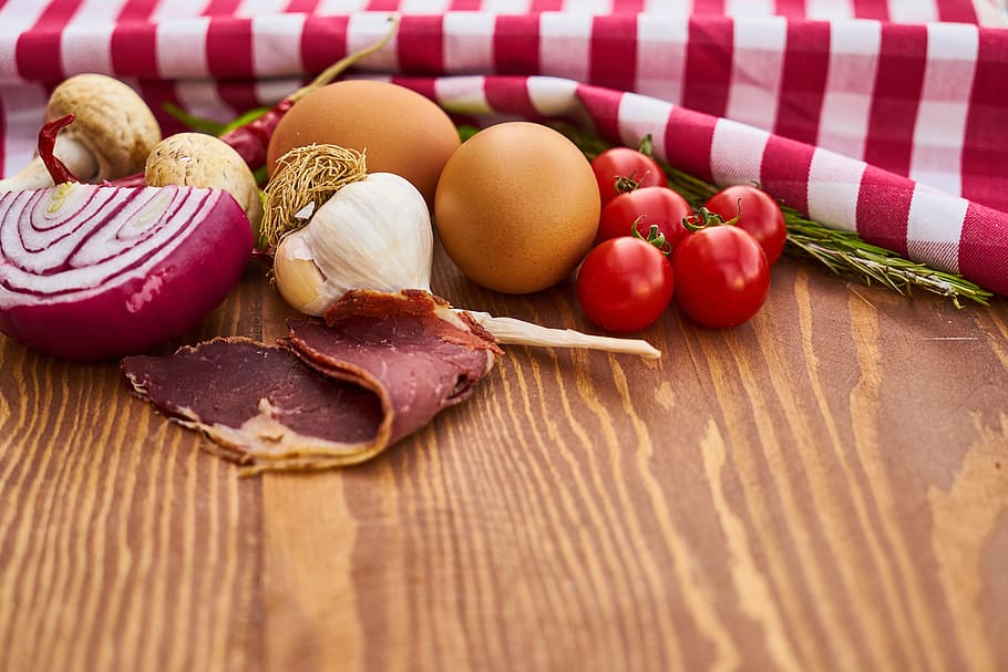 red tomatoes and onion, bacon, meat, egg, pepper, garlic, wood HD wallpaper