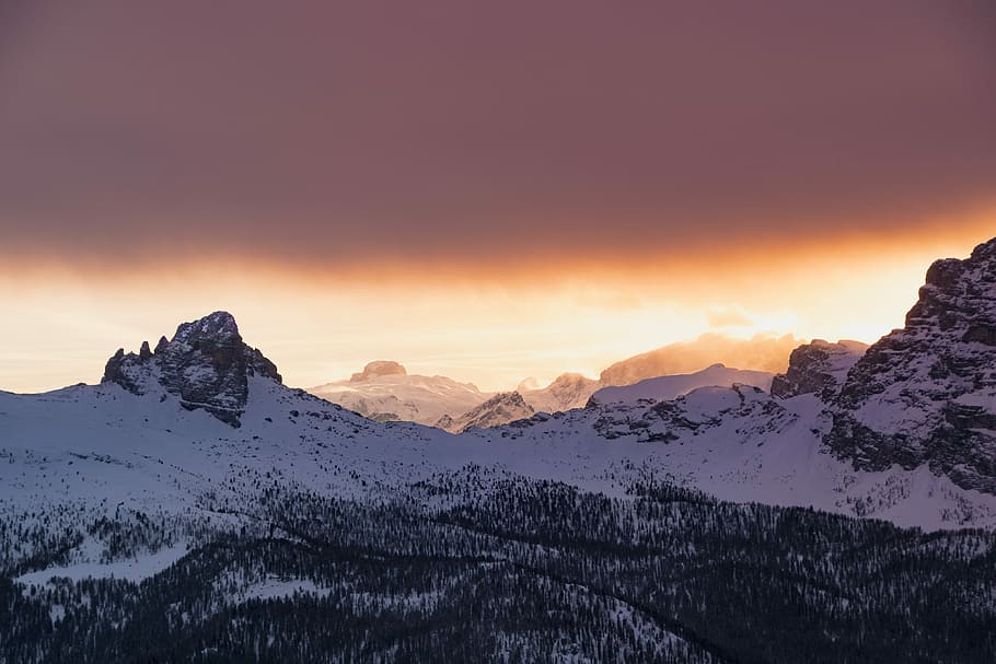 mountain covering with snow, mountain range at golden hour, horizon HD wallpaper