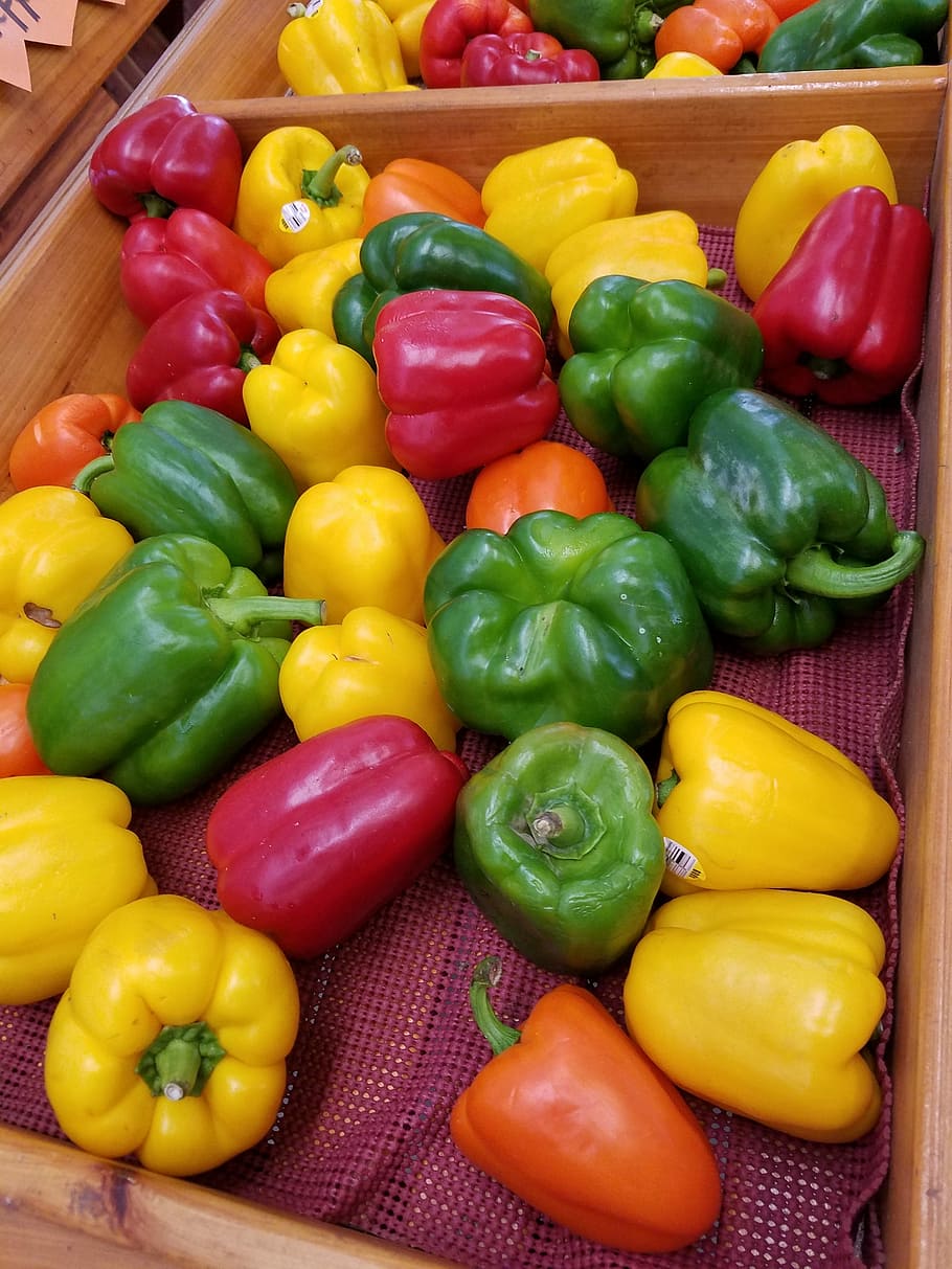 Red Peppers, Green Peppers, yellow peppers, orange peppers, product, HD wallpaper