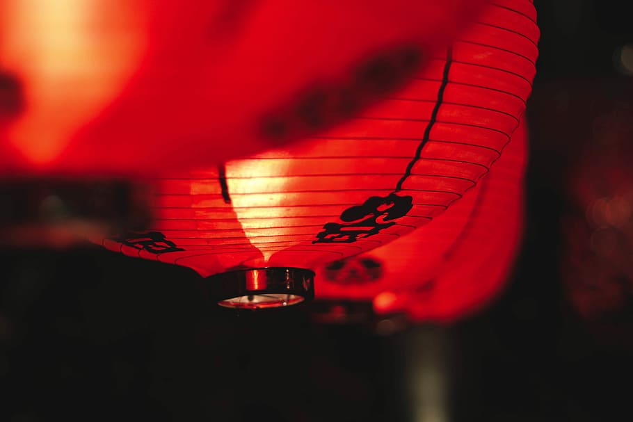 selective focus photography of paper lamps, shallow focus photography of red lantern HD wallpaper