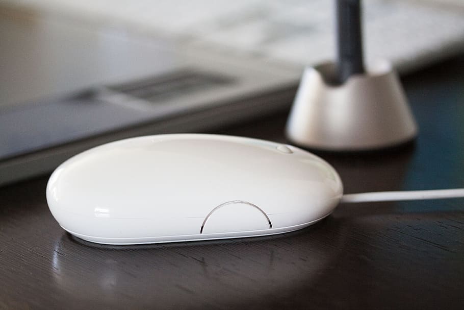 Tablet mouse. Компьютерной мыши АПЭЛ. Части мыши Apple Mouse. Мышь Apple для виндовс. Emoji мышь Apple.