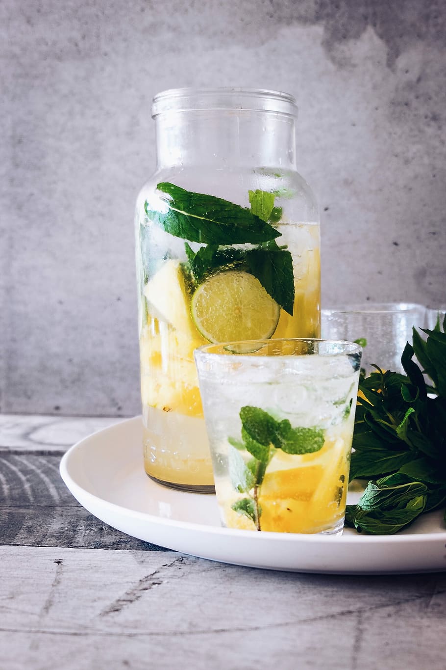 clear glass jar filled with lemonade juice, pitcher of lemon juice HD wallpaper