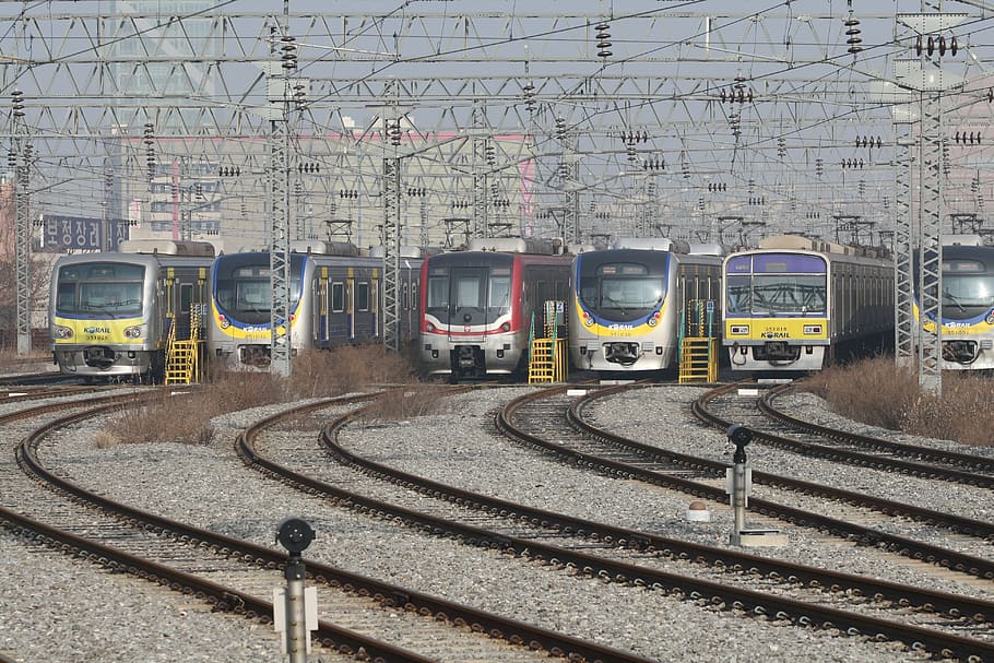 train, the wait, subway, garage, railway, transportation, rail transportation HD wallpaper