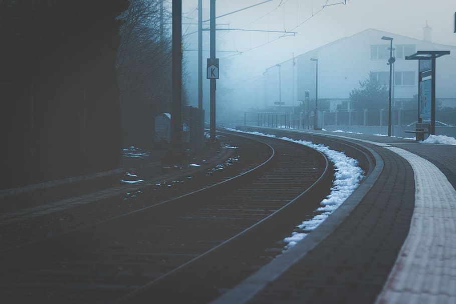 architectural photography of train railway, landscape photography of train trail HD wallpaper