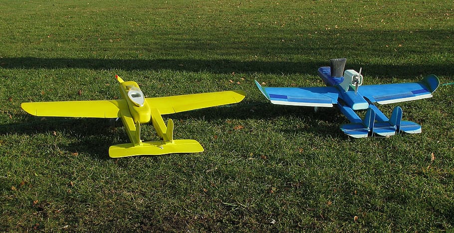 model aircraft, hobby, remotely controlled, model flight, grass HD wallpaper