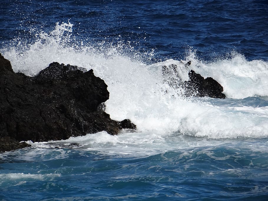 high waves crashing rock formation at daytime, sea, ocean, stormy, HD wallpaper