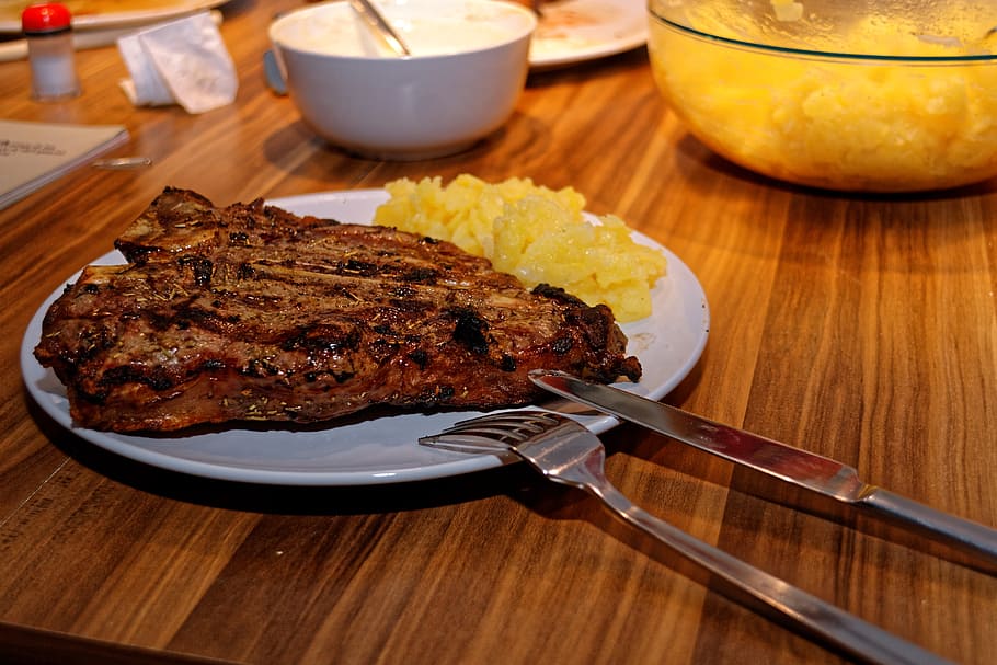 t-bone, steak, meat, grill, t-bone steak, potato salad, plate HD wallpaper