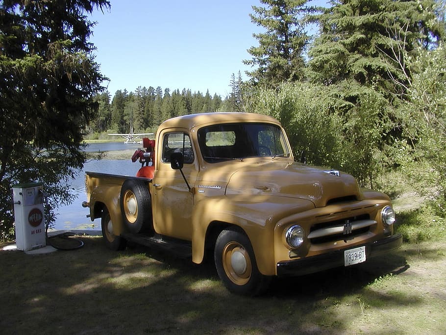 Oldtimer, Yellow, Truck, Car, Automobile, vehicle, gas station HD wallpaper