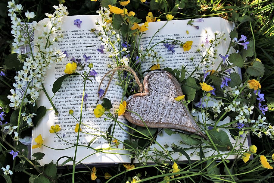 heart hanging decor surrounded white yellow flowers, relaxation HD wallpaper