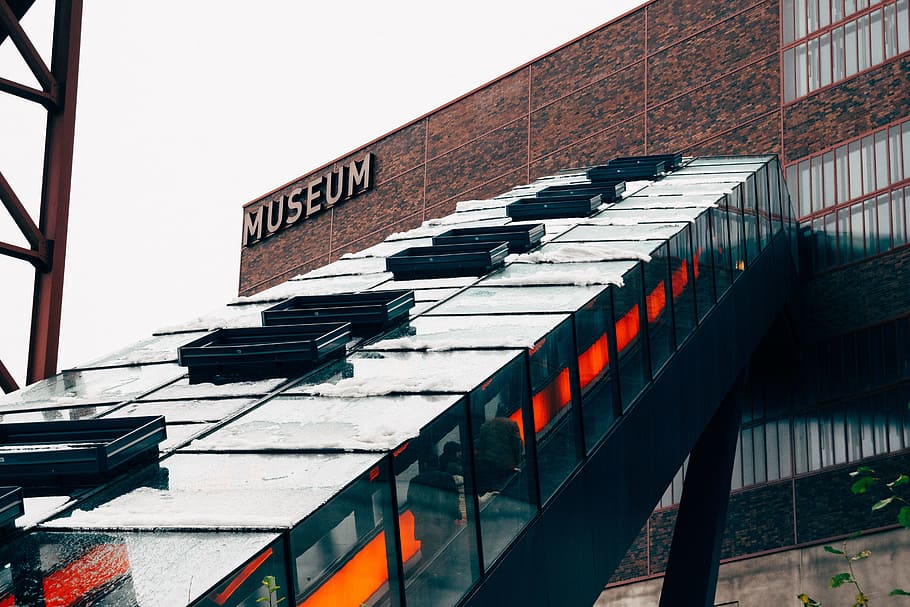 People Inside Museum, architectural design, architecture, bridge HD wallpaper