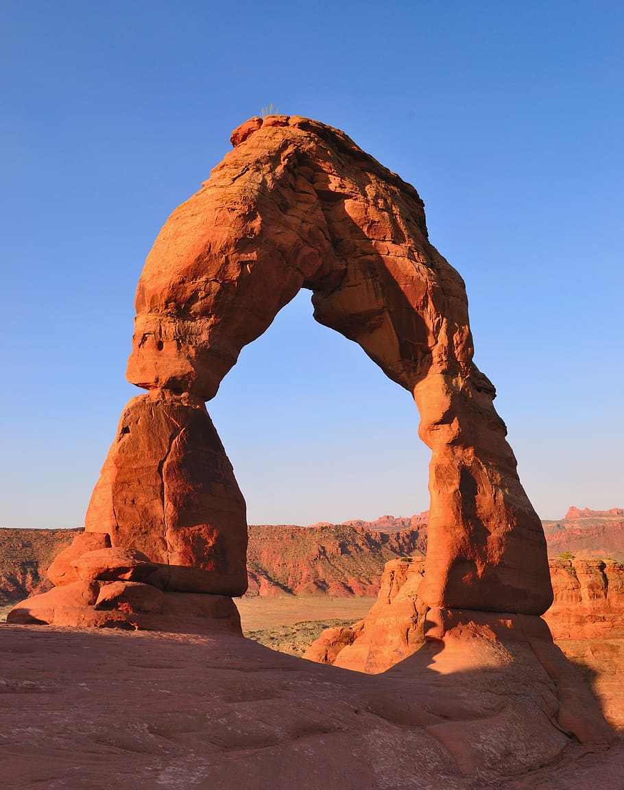delicate arch, utah, arches, moab, landscape, rock, nature