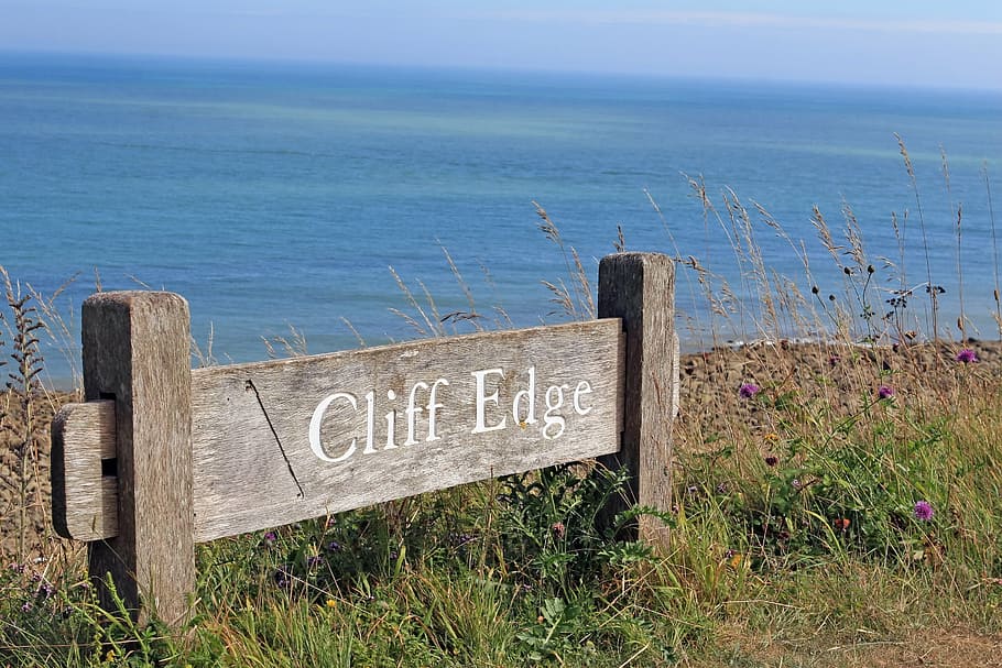 brown wooden signage near body of water, beach, beachy, beachyhead HD wallpaper