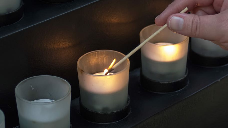 Candle, Lighting, Vigil, Memorial, candlelight, glowing, holocaust museum HD wallpaper