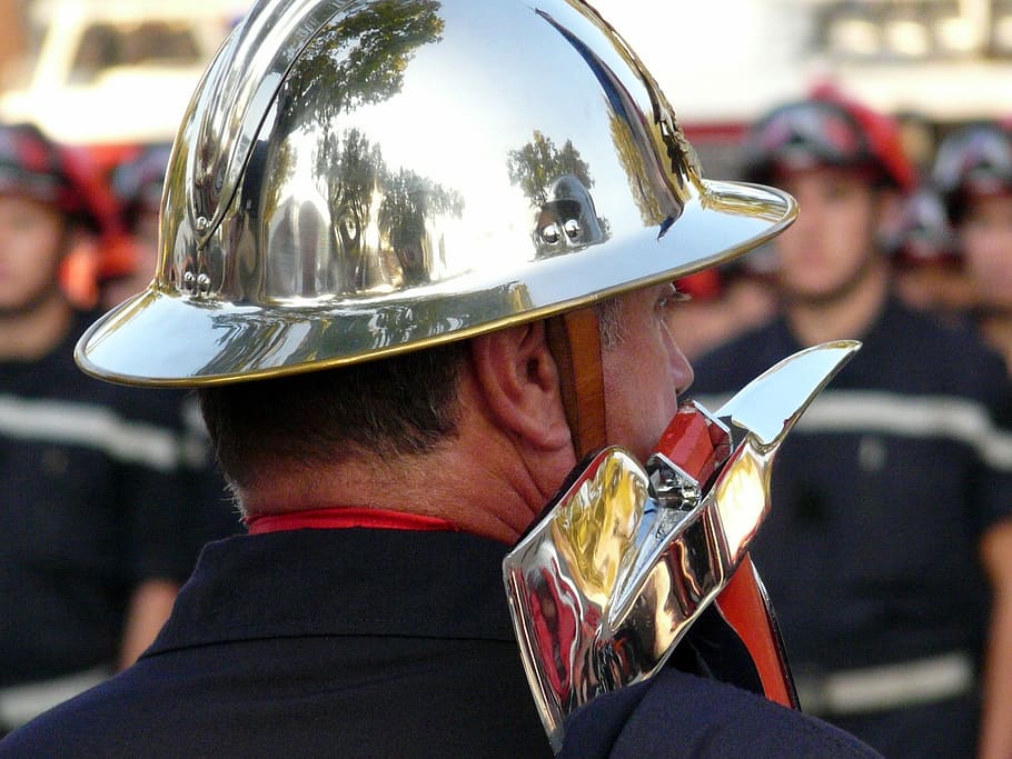 helmet, firefighter, men, one person, focus on foreground, headshot HD wallpaper