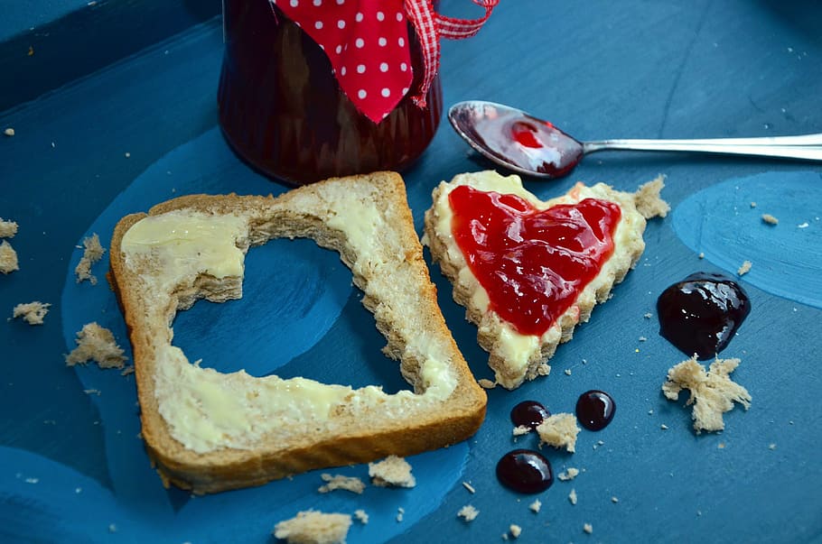 red jam in heart bread, jam sandwich, breakfast, fruity, sweet HD wallpaper