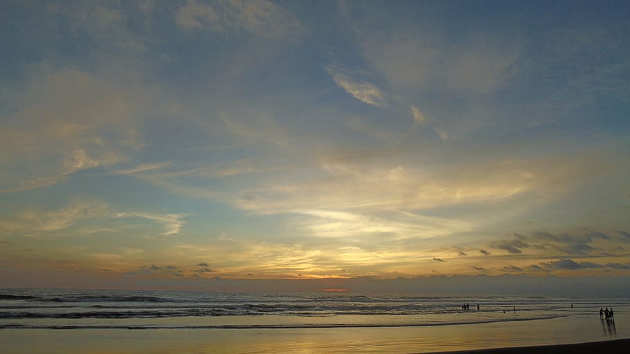 calm sea under blue sky during daytime, beach, ocean, nature HD wallpaper