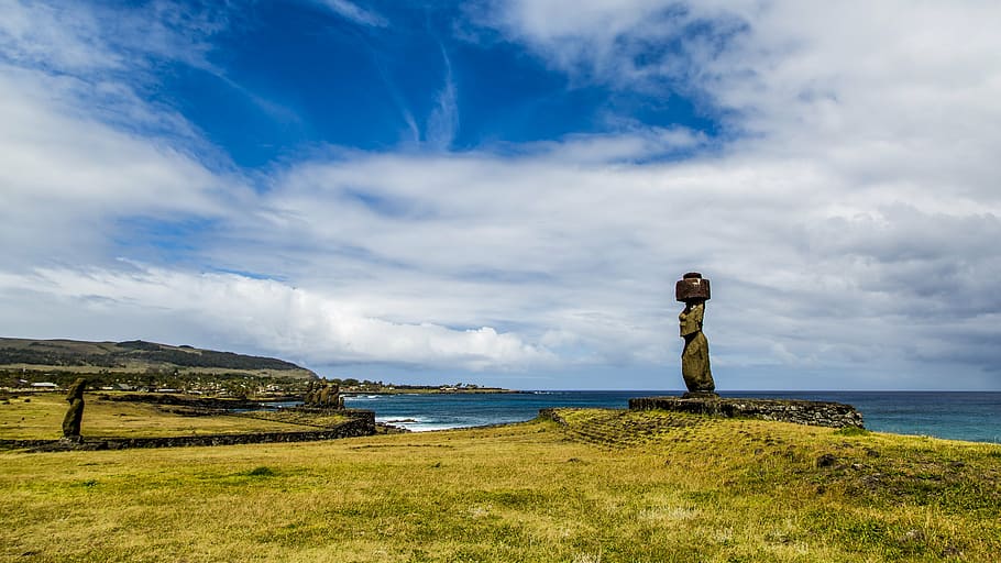 brown concrete statue near sea during daytime, the scenery, easter island, HD wallpaper