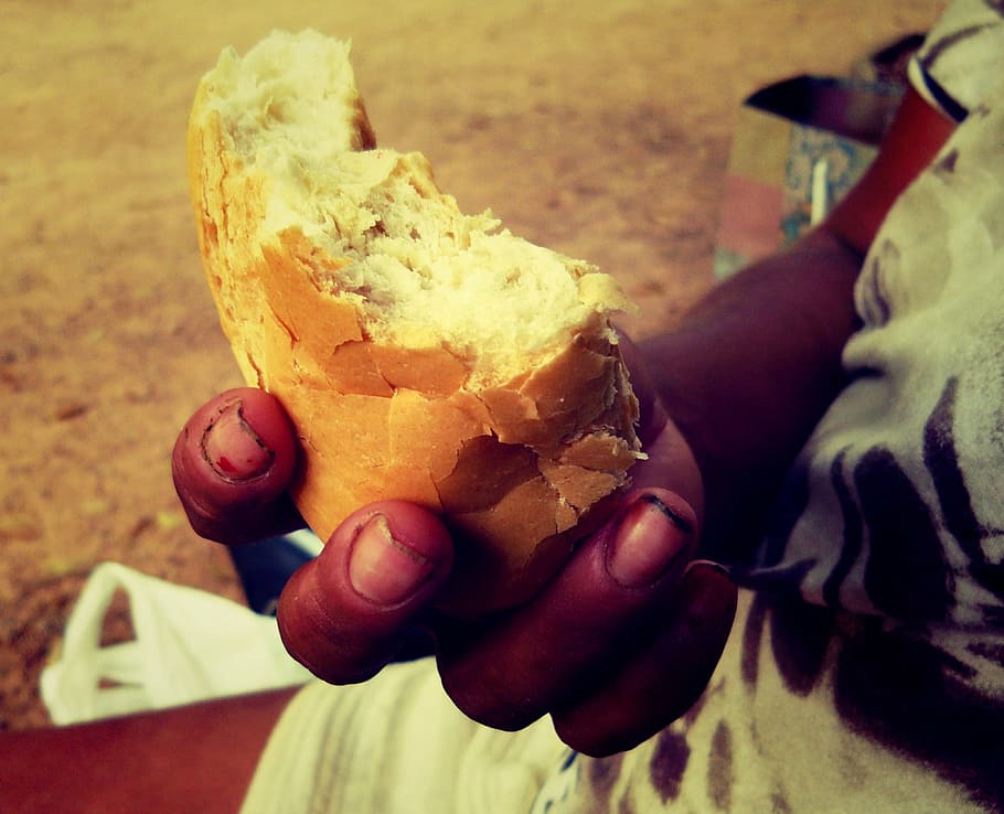 hunger-solidarity-ills-bread.jpg