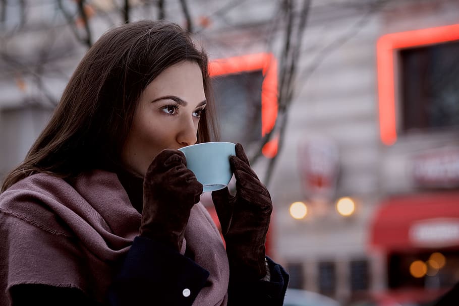 Woman Drinking Tea, beverage, café, coffee, cup, girl, gloves, HD wallpaper