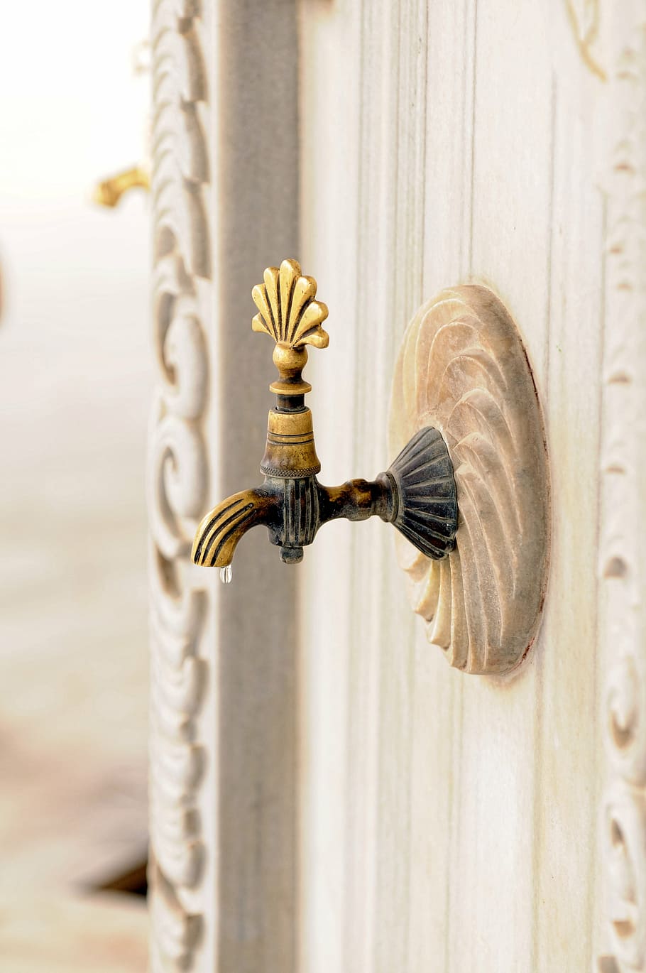 close-up photo of gold-colored faucet, turkey, mosque, ablution HD wallpaper