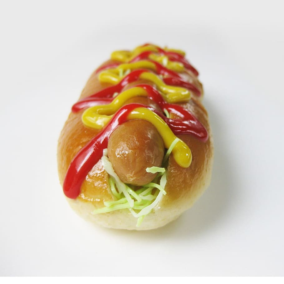 bun with footlong and coleslaw topped with mustard and ketchup, HD wallpaper