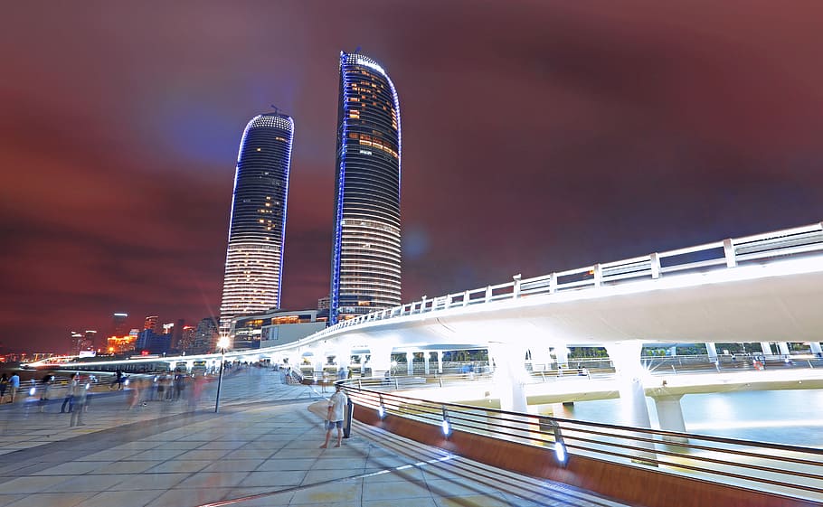 people waking near tall building at night, architecture, tower HD wallpaper