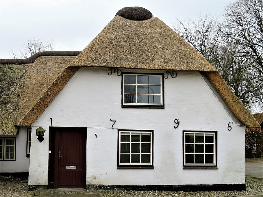 white and brown concrete house, thatched cottage, danish house, HD wallpaper
